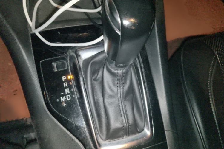Used Mazda 3 Axela 2014 Hatchback 1.5L Automatic Luxury Model Gear Lever