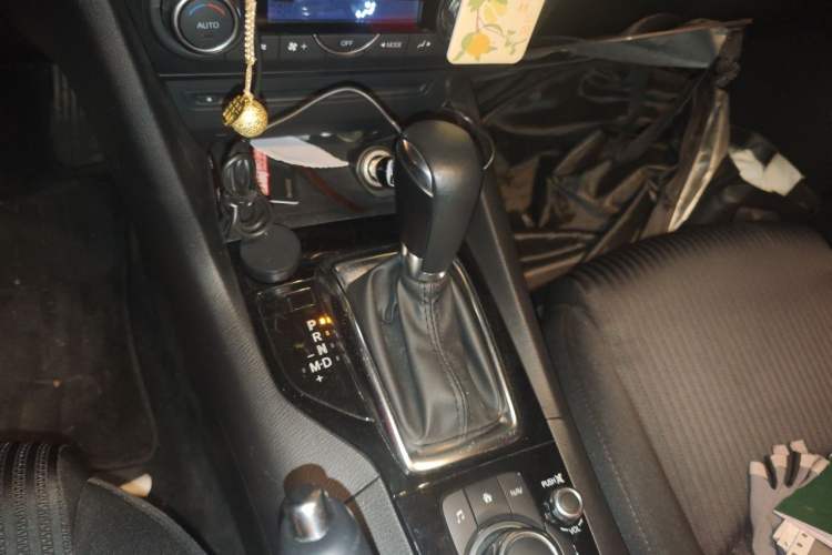 Used Mazda 3 Axela 2014 Sedan 1.5L Automatic Luxury Model Gear Lever