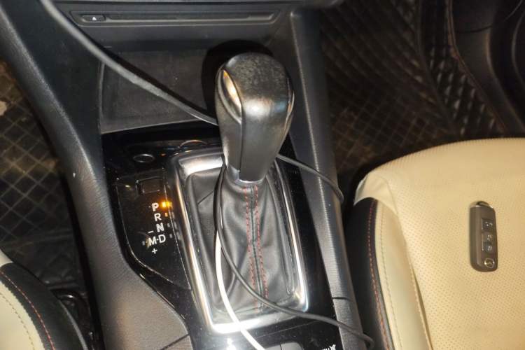 Used Mazda 3 Axela 2014 Sedan 2.0L Automatic Sport Model Gear Lever