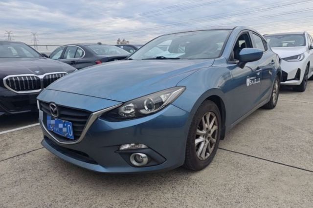 Used Mazda 3 Axela 2014 Hatchback 1.5L Automatic Luxury Model