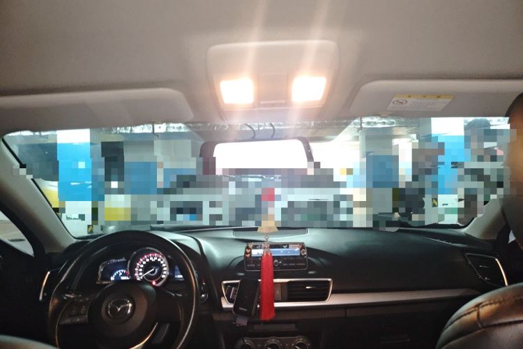 Used Mazda 3 Axela 2014 Sedan 1.5L Automatic Comfort Model Headliner
