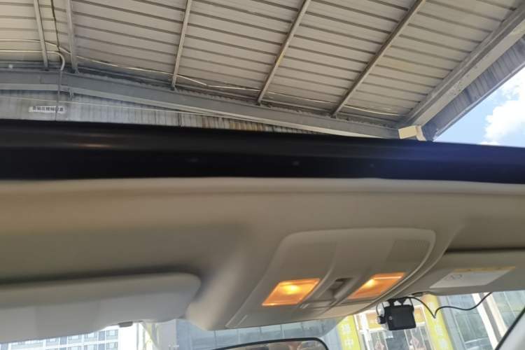 Used Mazda 3 Axela 2014 Sedan 2.0L Automatic Flagship Model Headliner