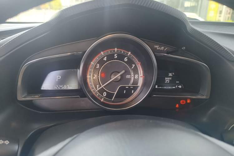 Used Mazda 3 Axela 2014 Sedan 2.0L Automatic Flagship Model Instrument Cluster