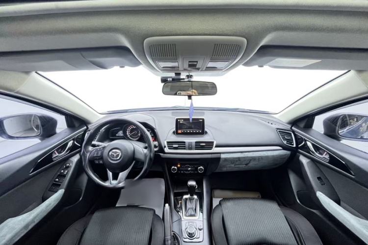 Used Mazda 3 Axela 2014 Sedan 1.5L Automatic Luxury Model Interior 5