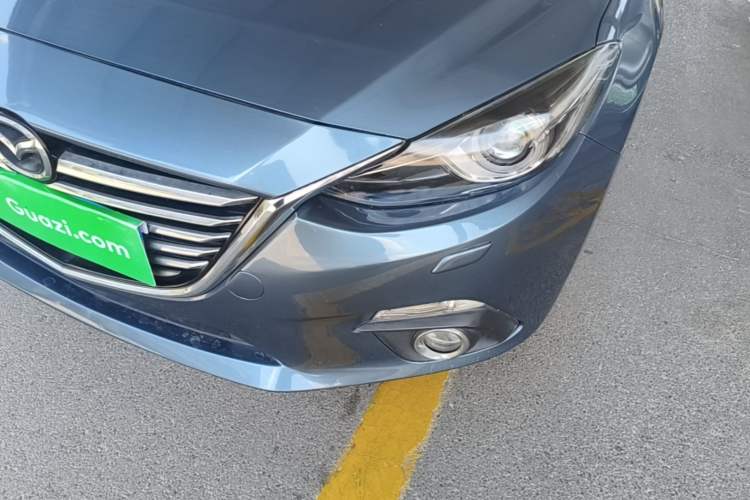 Used Mazda 3 Axela 2014 Sedan 2.0L Automatic Flagship Model Left Front Headlight