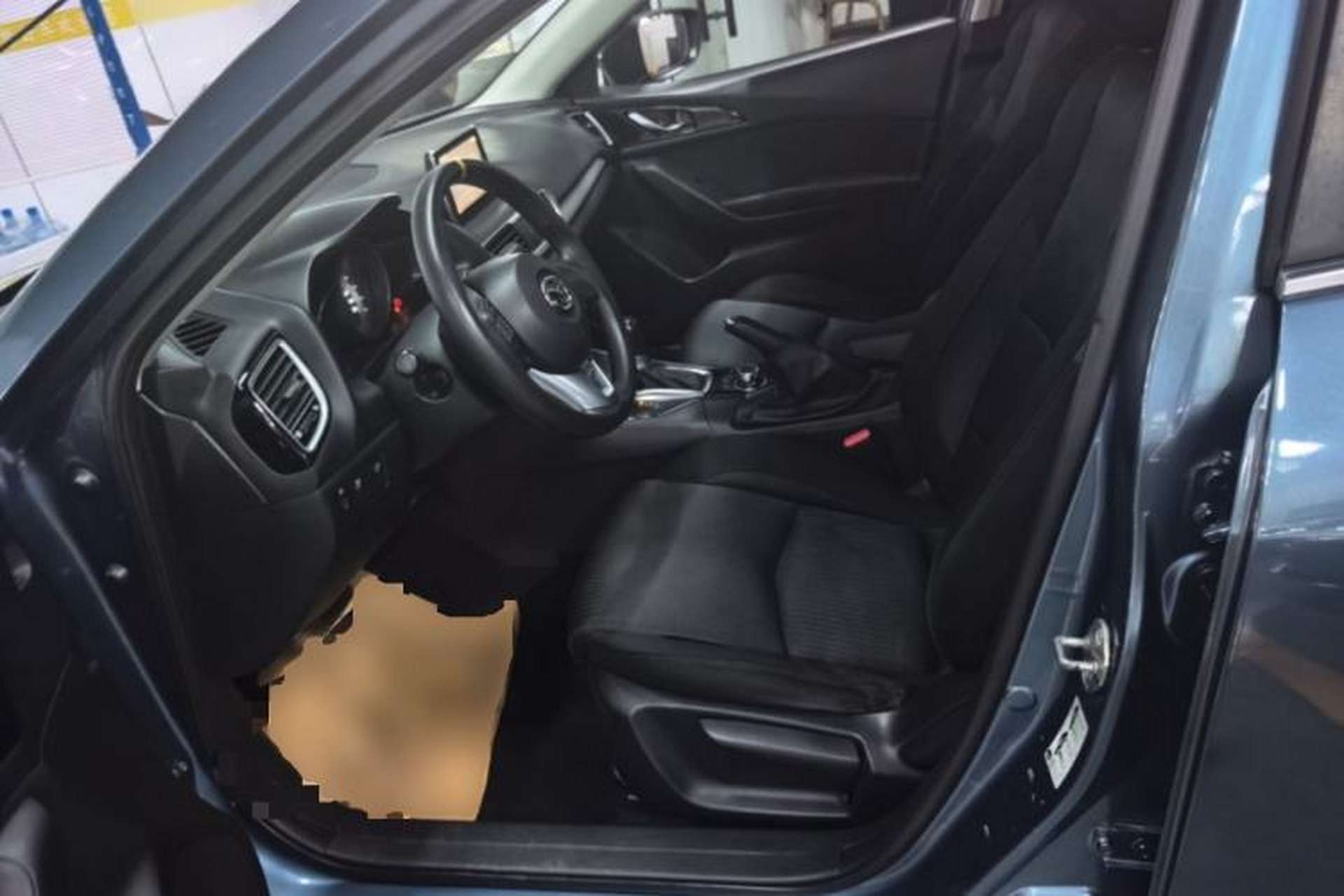 Used Mazda 3 Axela 2014 Sedan 1.5L Automatic Luxury Model Left Front Seat
