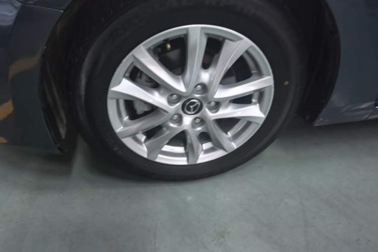 Used Mazda 3 Axela 2014 Sedan 1.5L Automatic Luxury Model Left Front Wheel Hub