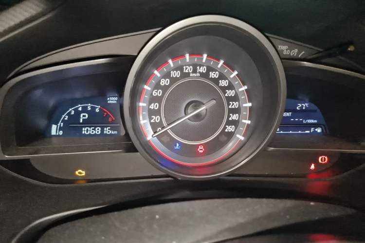 Used Mazda 3 Axela 2014 Hatchback 1.5L Automatic Luxury Model Odometer Close Up