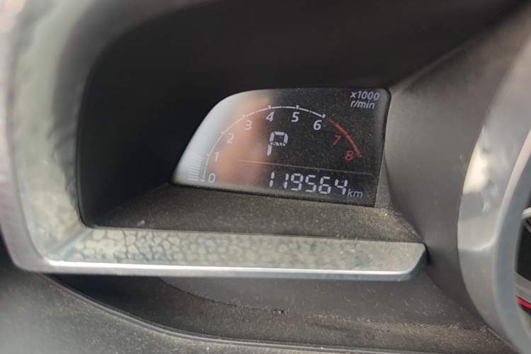 Used Mazda 3 Axela 2014 Hatchback 1.5L Automatic Luxury Model Odometer Close Up