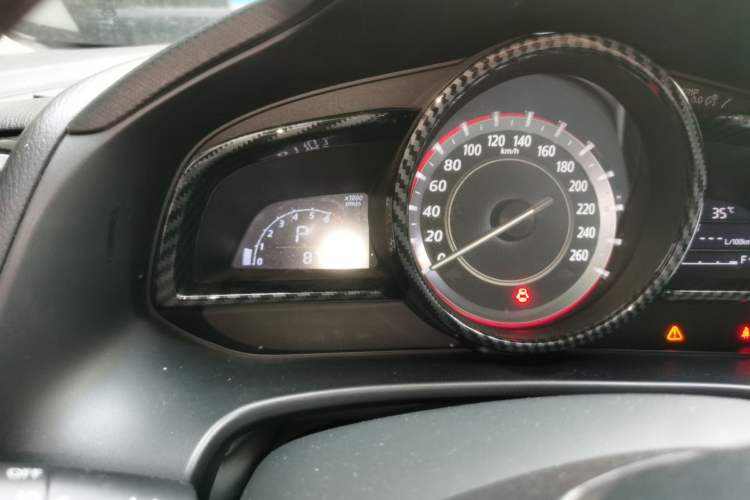 Used Mazda 3 Axela 2014 Hatchback 1.5L Automatic Luxury Model Odometer Close Up