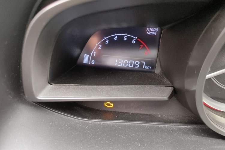 Used Mazda 3 Axela 2014 Hatchback 1.5L Manual Comfort Model Odometer Close Up