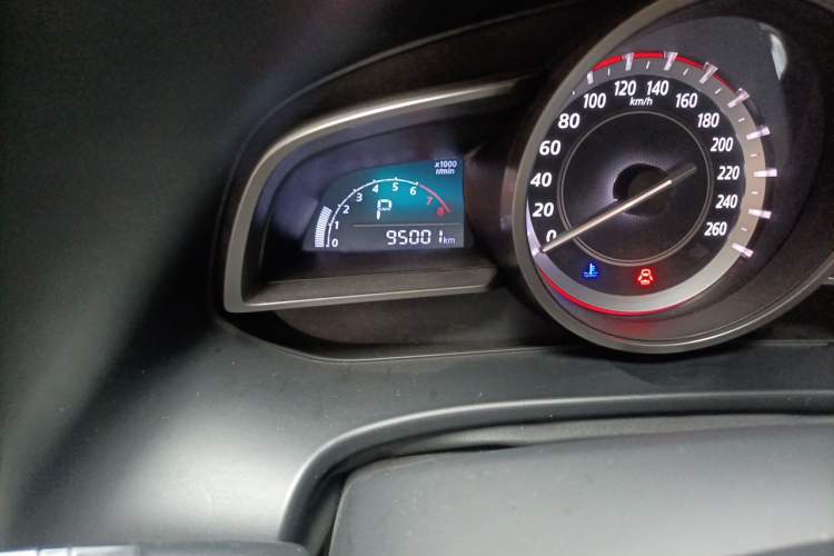 Used Mazda 3 Axela 2014 Sedan 1.5L Automatic Comfort Model Odometer Close Up