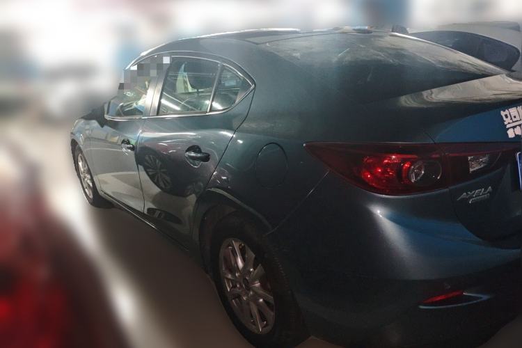 Used Mazda 3 Axela 2014 Sedan 1.5L Automatic Comfort Model Rear Left 45 Deg