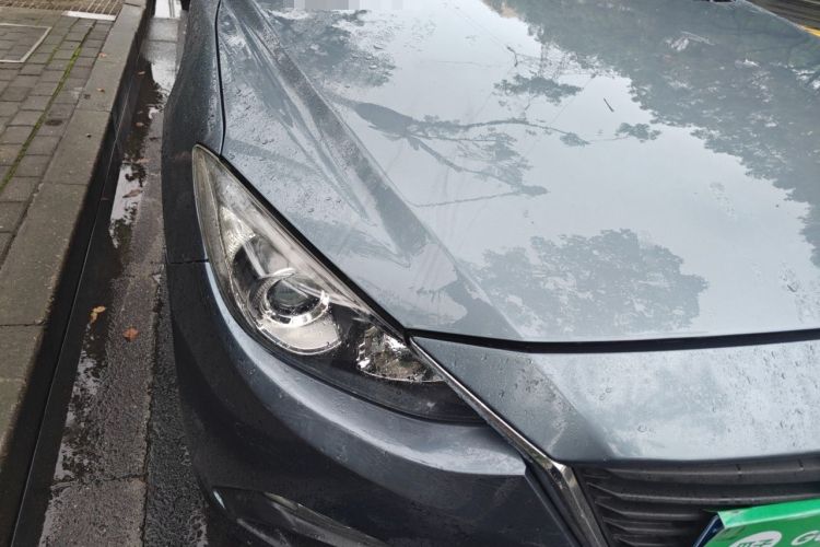 Used Mazda 3 Axela 2014 Sedan 1.5L Automatic Comfort Model Right Front Headlight