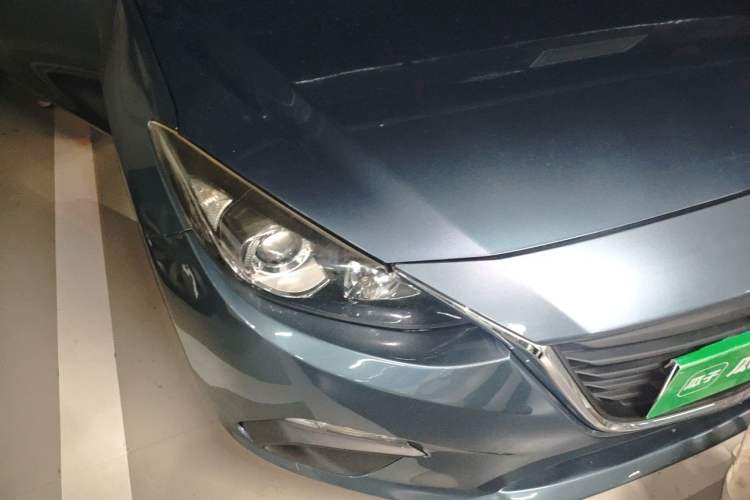 Used Mazda 3 Axela 2014 Sedan 1.5L Automatic Comfort Model Right Front Headlight