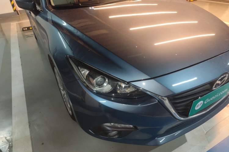 Used Mazda 3 Axela 2014 Sedan 2.0L Automatic Sport Model Right Front Headlight