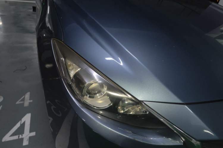 Used Mazda 3 Axela 2014 Sedan 1.5L Automatic Luxury Model Right Front Headlight