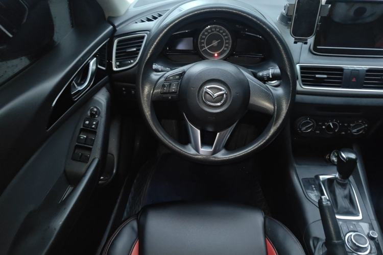 Used Mazda 3 Axela 2014 Sedan 1.5L Automatic Comfort Model Steering Wheel