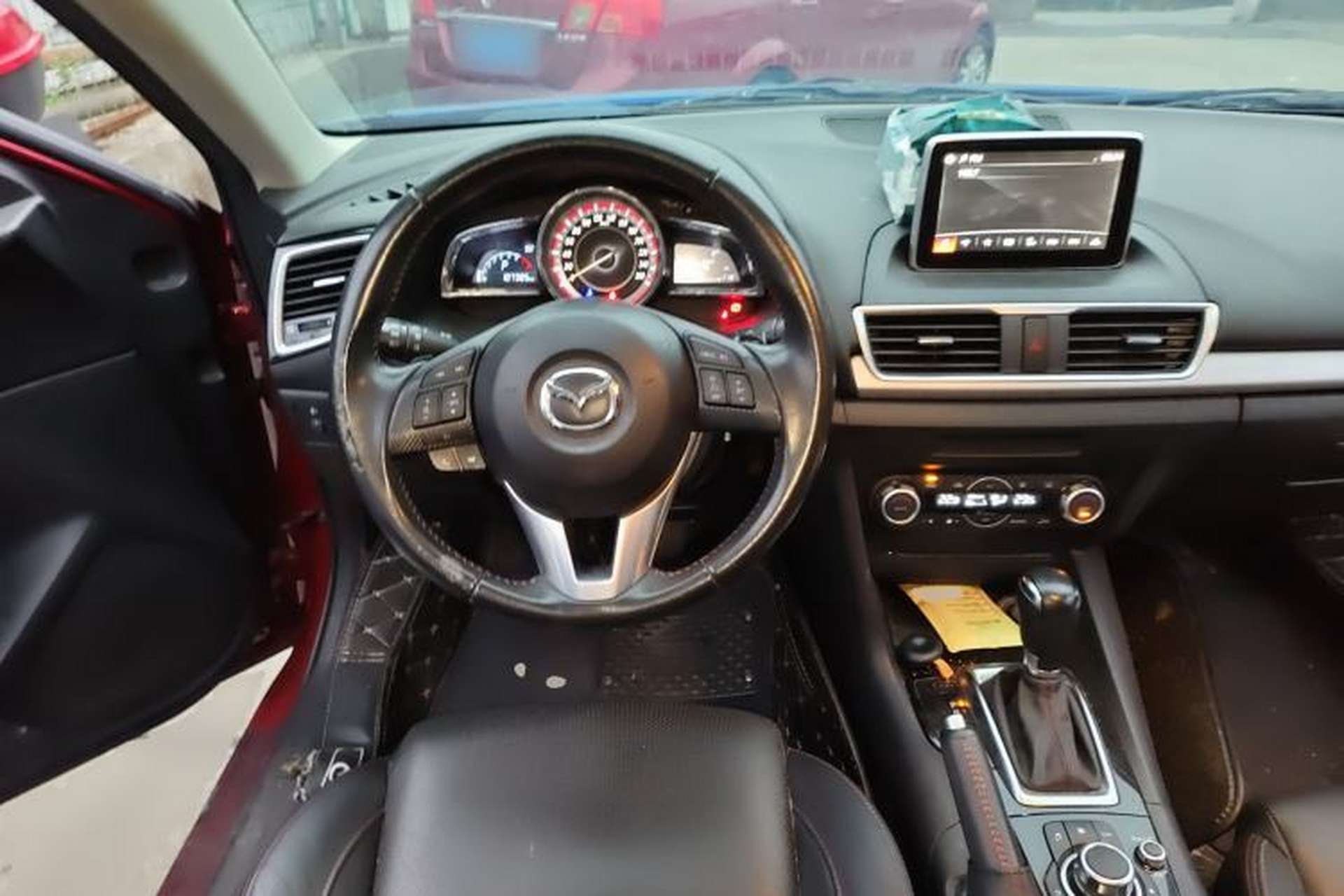 Used Mazda 3 Axela 2014 Sedan 2.0L Automatic Sport Model Steering Wheel