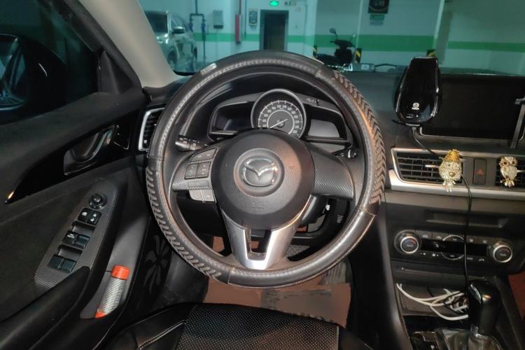 Used Mazda 3 Axela 2014 Hatchback 1.5L Automatic Luxury Model Steering Wheel