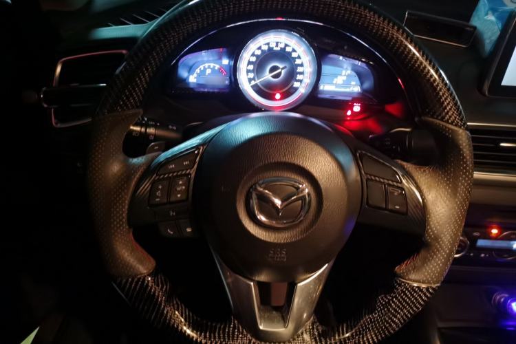 Used Mazda 3 Axela 2014 Sedan 2.0L Automatic Sport Model Steering Wheel