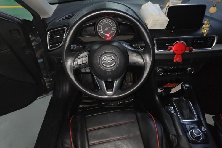 Used Mazda 3 Axela 2014 Sedan 1.5L Automatic Luxury Model Steering Wheel