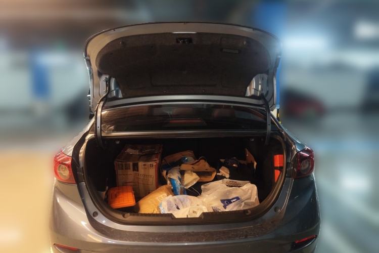 Used Mazda 3 Axela 2014 Sedan 2.0L Automatic Sport Model Trunk
