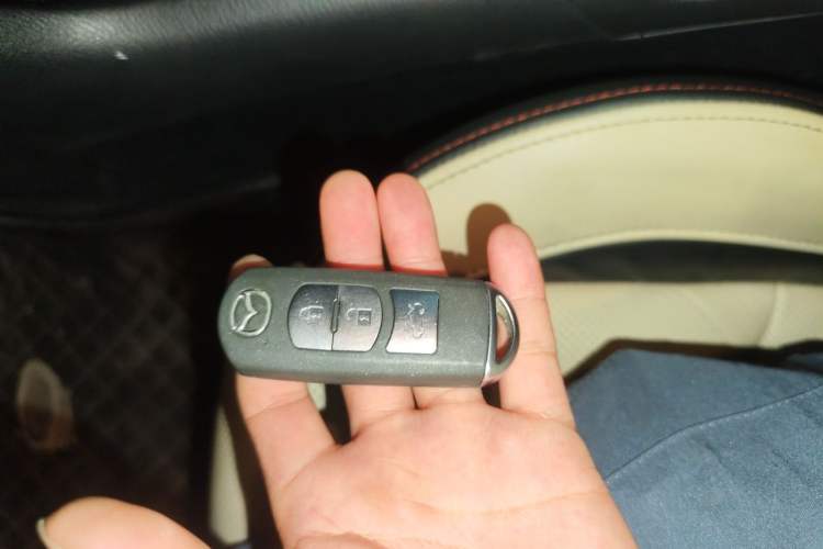 Used Mazda 3 Axela 2014 Sedan 2.0L Automatic Sport Model Vehicle Key