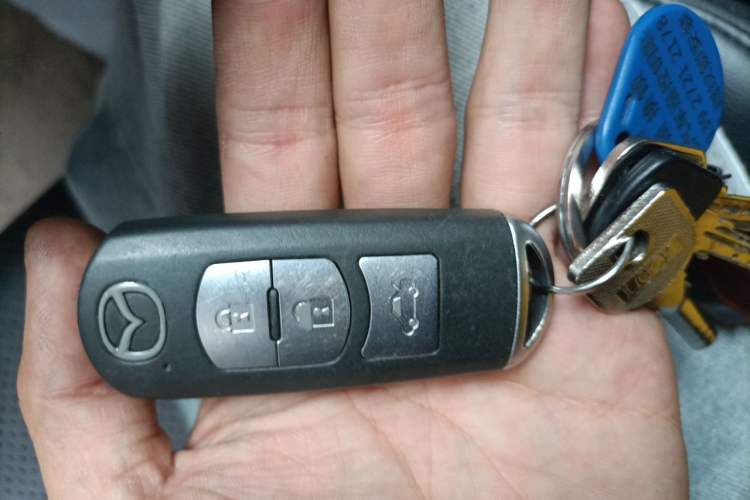 Used Mazda 3 Axela 2014 Sedan 1.5L Automatic Comfort Model Vehicle Key
