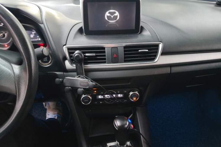 Used Mazda 3 Axela 2014 Sedan 1.5L Automatic Luxury Model Audio And AC Panel