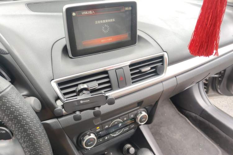 Used Mazda 3 Axela 2014 Sedan 2.0L Automatic Flagship Model Audio And AC Panel