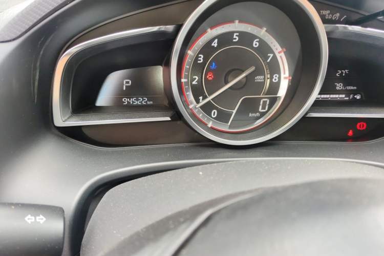 Used Mazda 3 Axela 2014 Sedan 2.0L Automatic Flagship Model Odometer Close Up