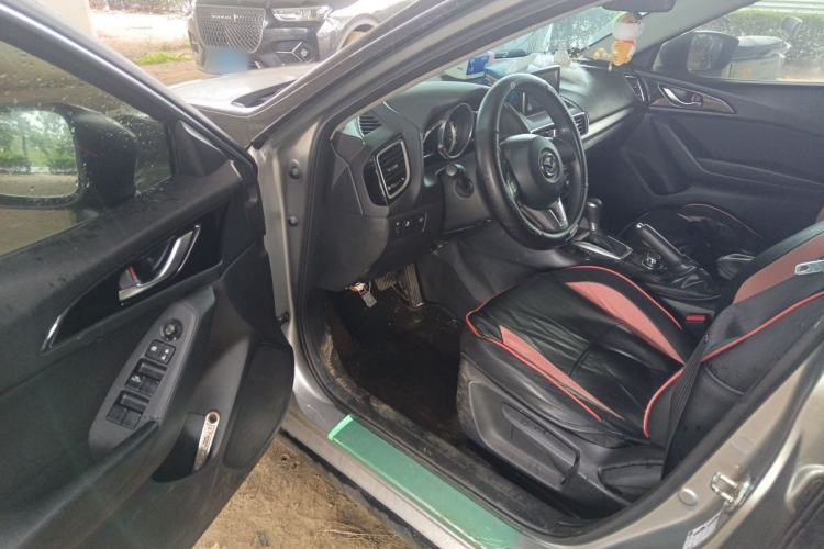 Used Mazda 3 Axela 2014 Sedan 1.5L Automatic Luxury Model Driver Seat