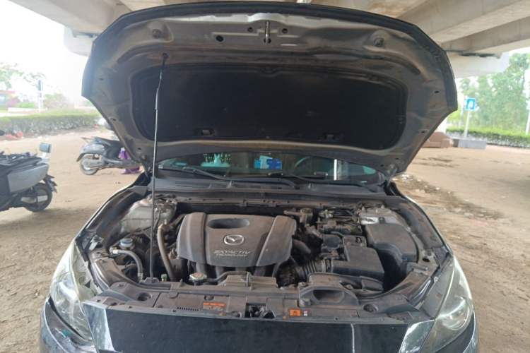 Used Mazda 3 Axela 2014 Sedan 1.5L Automatic Luxury Model Engine Bay