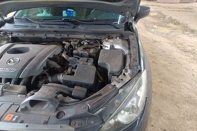 Used Mazda 3 Axela 2014 Sedan 1.5L Automatic Luxury Model Engine Bay Left