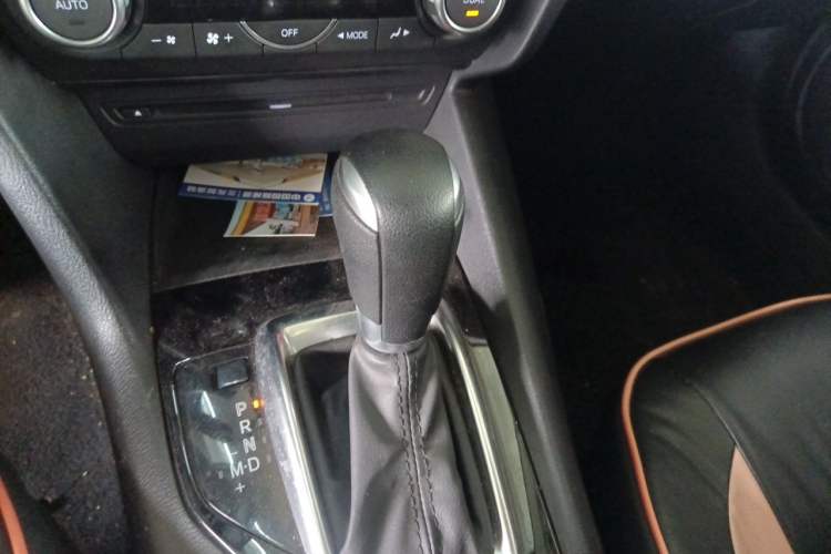 Used Mazda 3 Axela 2014 Sedan 1.5L Automatic Luxury Model Gear Lever