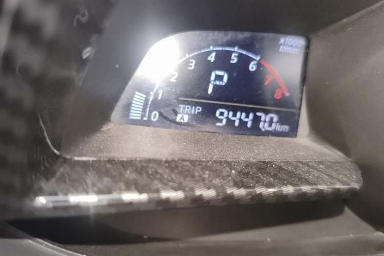 Used Mazda 3 Axela 2014 Sedan 1.5L Automatic Comfort Model Odometer Close Up