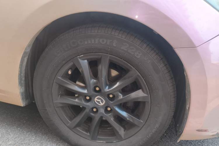 Used Mazda 3 Axela 2014 Sedan 1.5L Automatic Comfort Model Right Front Wheel Hub