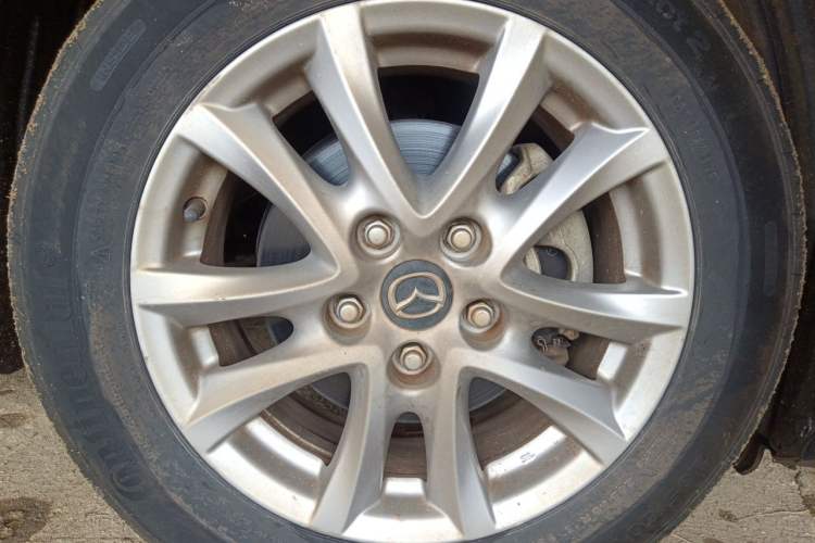 Used Mazda 3 Axela 2014 Sedan 1.5L Automatic Luxury Model Right Front Wheel Hub