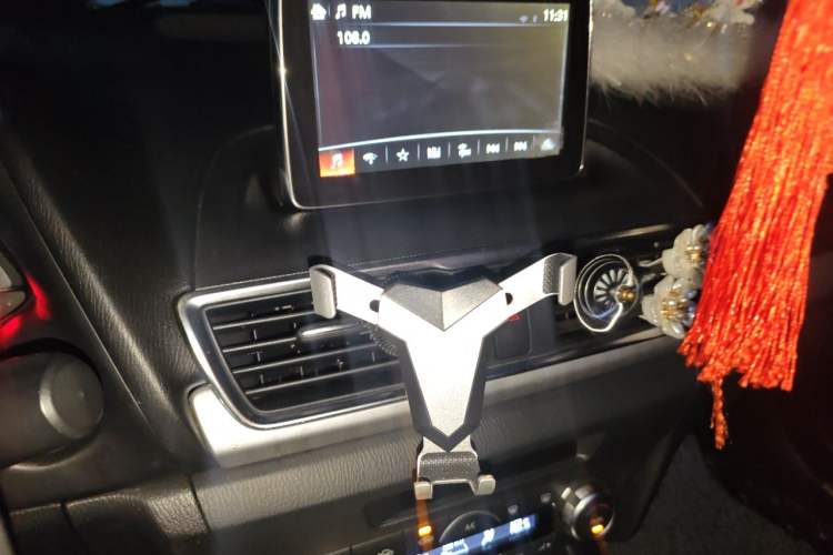 Used Mazda 3 Axela 2014 Sedan 1.5L Automatic Luxury Model Audio And AC Panel