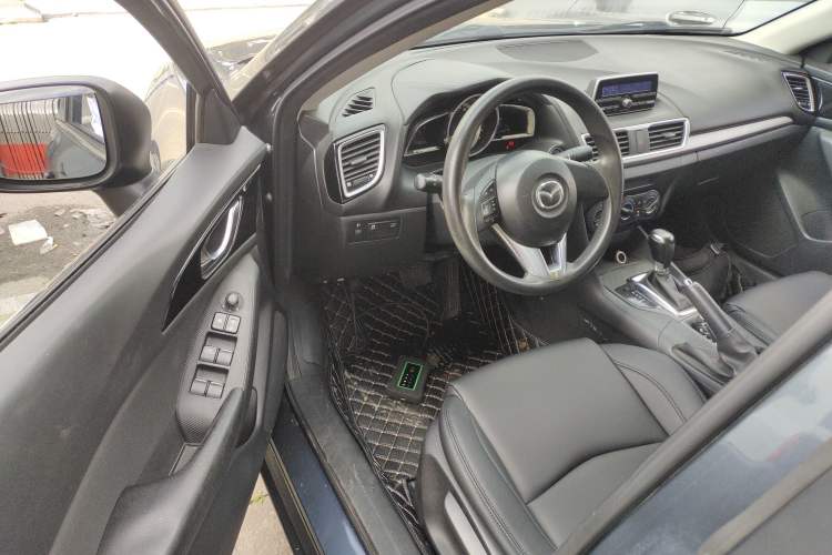 Used Mazda 3 Axela 2014 Sedan 1.5L Automatic Comfort Model Driver Seat