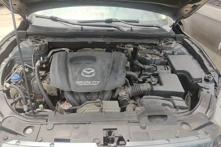 Used Mazda 3 Axela 2014 Sedan 1.5L Manual Comfort Model Engine Bay