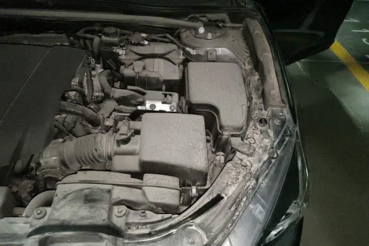 Used Mazda 3 Axela 2014 Hatchback 2.0L Automatic Flagship Model Engine Bay Left