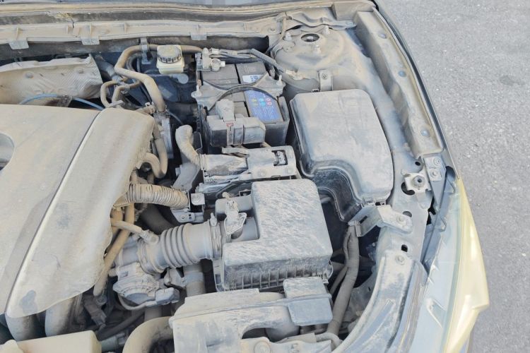 Used Mazda 3 Axela 2014 Sedan 1.5L Automatic Luxury Model Engine Bay Left