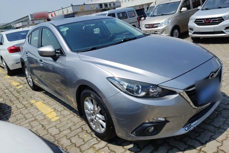 Used Mazda 3 Axela 2014 Hatchback 1.5L Automatic Luxury Model Exterior 1