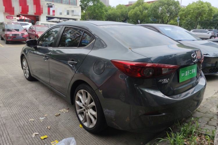 Used Mazda 3 Axela 2014 Sedan 2.0L Automatic Sport Model Exterior 3