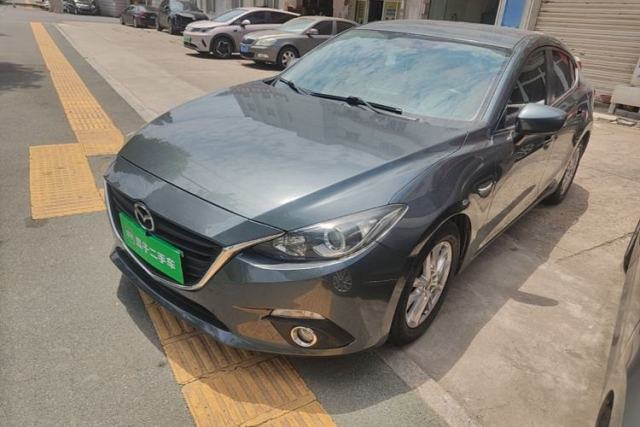 Used Mazda 3 Axela 2014 Sedan 1.5L Manual Comfort Model