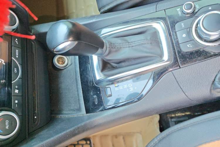 Used Mazda 3 Axela 2014 Sedan 1.5L Automatic Luxury Model Gear Lever