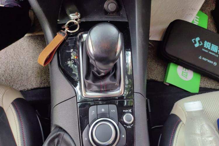 Used Mazda 3 Axela 2014 Sedan 2.0L Automatic Flagship Model Gear Lever