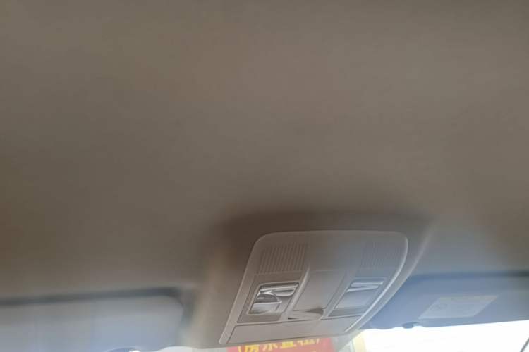 Used Mazda 3 Axela 2014 Sedan 1.5L Manual Comfort Model Headliner